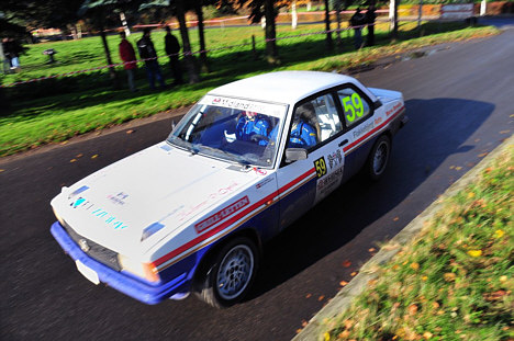 Rene Kjellerup var med i Bygma Rally i sin flotte Opel Ascona.